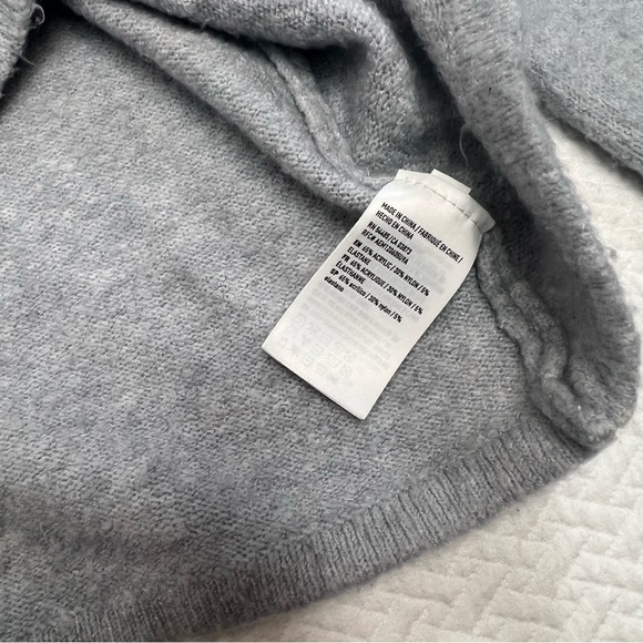 american Eagle💙Blue Bell Sleeve Pullover Sweater Size S - Picture 8 of 9